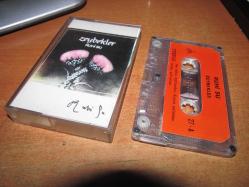 RUHİ SU ZEYBEKLER  KASET