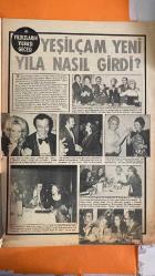 PAZAR MAGAZİN, SİNEMA, FİLM, TİYATRO DERGİSİ - SAYI : 798 7 OCAK 1972 - AYHAN IŞIK - GÜLŞEN IŞIK - SADRI ALIŞIK - ÇOLPAN ILHAN - NECLA BIRSEL - SELMA GUNERI - YUSUF SEZGIN - YILDIZ TEZCAN - NERIMAN KOKSAL - FARUK GERCEK - ZUHAL AKTAN - EDIZ HUN - SULEYMAN TURAN - MINE MUTLU - FATMA GIRIK - EMEL SAYIN - ONDER SOMER - TURGUT DEMIRAG - AFET TUGBAY DEMIRAG - FERI CANSEL - YAVUZ FIGENLI - SEMIH EVIN - M GORGUN - S KARAN - FIKRET HAKAN - B INANOGLU - SAMI TUNC - KAYHAN YILDIZOGLU - REHA YURDAKUL - ARZU OKAY - ATILLA ERGUN - PIRAYE UZUN - YILDIRIM GENCER - ULKU OZEN - HULYA KOCYIGIT - SEZER GUVENIRGIL - TURKAN SORAY - MELEK GORGUN - HULYA DARCAN - FILIZ ALAN - CIHANGIR GAFFARI - CUNEYT ARKIN - KARTAL TIBET - TANJU KOREL - IZZET GUNAY - SALIH GUNEY - YILMAZ GUNEY - KADIR INANIR - AHMET MEKIN - IRFAN ATASOY - TAMER YIGIT - MURAT SOYDAN - MELIH GULGEN - CETIN INANC - SERTAC KARAN - EROL TAS - KAYA EREREZ - RAFET SIRINER - ALI YAVER - OZDEMIR OGUT - BEHCET NACAR - PASA GUNR - TAM TAKIM - 16 SAYFA