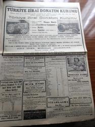 Cumhuriyet Gazetesi - 14 Ağustos 1949 - Kafanın hakkı yazan Nadir Nadi Başmakale - İsmet İnönü seçime dair dün yaptığı konuşmalar - Suni ekmek darlığı dün de devam etti - Celal Bayar Ege bölgesi'nde yeni bir geziye çıkıyor fotoğraf - Tito Stalin düellosu - Ticaret Bakanı Vedat Dicleli'nin gazetecilere demeci fotoğraf - Mareşal Fevzi Çakmağın durumu değişmiyor ameliyat yapan doktor Feyzi Taner bilgilendirdi - Avrupa konseyine iştirak eden 12 milletin temsilcileri Strasbourg şehrinin belediye reisi Charles Frey ile birlikte fotoğraf - Millet Partisi erkanının hücumları - Avrupa'nın birleşmesi için çalışmalar - yanardağ yazan Falih Rıfkı Atay - haftanın şakaları yazan Burhan Felek - Hamiyet Yüceses İsmail dümbüllü ve Suzan Güven Beşiktaş bahçesinde - Ordu takımı istanbulspor'u 7-0 yendi fotoğraf - Öz Fenerbahçe ile Türk spor gazeteleri futbol maçı - koca Reşit paşa'ya dair yazan Haluk Yusuf Şehsuvaroğlu - Hasan parfümleri - Şişli Terakki Lisesi kayıtları başlamıştır - Safiye Ayla