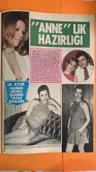 PAZAR MAGAZİN, SİNEMA, FİLM, TİYATRO DERGİSİ - SAYI : 822 23 HAZİRAN 1972 - YILMAZ DURU - ZEYNEP AKSU - MENDERES UTKU - MURAT SOYDAN - FATMA KARANFİL - DR AVNİ TOLUNAY - MUZAFFER ASLAN - ÜLKÜ ERAKALIN - CENGİZ TACER - ÜMİT UTKU - SELAHATTİN ALOKORUK - FUNDA GÜRÇEN - NEJAT GÜRÇEN - MELDA - CÜCE İDRİS - MELTEM METE - MÜNİR ÖZKUL - SADIK ŞENDİL - TAMER YİĞİT - SEVDA FERDAĞ - FİKRET HAKAN - PERVİN PAR - BİRSEN AYDA - ATINÇ - HAYAL SİRER - ZEKİ - ZEYNO - ÇOLPAN İLHAN - KEREM ALIŞIK - ATİLLA İLHAN - ANTHONY QUINN - YILMAZ GÜNEY - FATMA GİRİK - FİLİZ AKIN - TÜRKAN ŞORAY - ATIF YILMAZ - İNGMAR BERGMAN - ZEKİ MÜREN - BEHİYE AKSOY - ENGELBERG HUMPERDINK - ARİF YILMAZ - ERTEM EĞİLMEZ - NATUK BAYTAN - METİN ERKSAN - MEMDUH ÜN - GÜLLÜ - ZULÜM - SEV KARDEŞİM - EMİNE - FERİDE - TAM TAKIM - 16 SAYFA