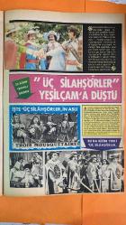 PAZAR MAGAZİN, SİNEMA, FİLM, TİYATRO DERGİSİ - SAYI : 824 7 TEMMUZ 1972 - MURAT SOYDAN - MİNE MUTLU - NATUK BAYTAN - GÜLER SAMURAY - GAZİNOCULAR - FİLM ARTİSTLERİ - SAHNE TRANSFERİ - ŞARKICILIK - ALTIN PORTAKAL - ZULÜM - KOLSUZ KAHRAMAN - BİR DAĞ MASALI - TİCARET - PERDE MECMUASI - ANTHONY QUINN - DEBORAH KERR - ALFRED HITCHCOCK - SHIRLEY BASSEY - AYET-EL KÜRSİ - KUR'AN - İKTİSADİ TİCARİ İLİMLER AKADEMİSİ - ZULÜM FİLMİ - TÜRKAN ŞORAY - SEZER GÜVENİRGİL - SUZAN AVCI - HÜLYA KOÇYİĞİT - YALÇIN GÜLHAN - YÜCEL ÇAKMAKLI - ERDOĞAN TUNAŞ - ZALİHA - VAMP KADIN - ANNE ROLÜ - MUAMMER KARACA KÖŞKÜ - SELİM SOYDAN - FERİ CENSEL - LUNAPARK GAZİNOSU - TELEFERİK SAHNE - KIBRIS AKSANI - FİLM VE SAHNE BİR ARADA - ALFA BANYO KÖPÜĞÜ - PINKAR KİMYA - TÜRKAN ŞORAY - CEMO - FİKRET HAKAN - ATIF YILMAZ - KEMAL BİLBAŞAR - BUZLUK MEVKİİ - ELAZIĞ - POLİS KORDONU - VAHŞİ KADIN - DİL ROLÜ - KAMERA KARŞISI - KARTAL TİBET - FUNDA EGE - BİRTANE ALTINEL - SEVDA KARACA - ÖLÜM DENEMECİ - ERKEM GÖREÇ - TAM TAKIM - 16 SAYFA