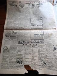 Cumhuriyet Gazetesi - 16 Eylül 1951 - Bir İhtiyaç Yazan Nadir Nadi Köşe Yazısı - 17 İlimizde Bugün Seçim Yapılıyor - Bütün İllerde Rey Atmaya 8 De Başlanıp 17 De Son Verilecek - İlk Seçim Suçları - Müsteşrikler Kongresi Dün Saat 15 te Açıldı fotoğraf - Haydarpaşa Lisesinin Binası Hastane Olacak - Atlantik Paktı Konseyi Dün Ottowa'da Toplandı fotoğraf - Batı Almanya İktisat Bakanı Erhard Geldi - Dün Gece Yapılan Basketbol Maçlarının açılış töreni fotoğraf - Türkiye Avusturyayı 33 31 Yendiler - Haftanın Şakaları Yazan Burhan Felek - O İki Cadde Yazan Falih Rıfkı Atay  - Rüyalar Evi Yazan Peride Celal Yazı Dizisi - Romanya'daki Türk Azınlığı Tehcir Ediliyor - Arab Birliği Ve Türkiye - Komünistlik Propagandası Yapan Rupen Girgeç Yakalandı - Charlie Chaplin'in Eski Yatı İstanbula Geldi  - Beşiktaş Enosis'le Fenerbahçe Dörtler Muhteliti İle Karşılaşacaklar - Venedik Tenis Turnuvası - Sabite Tur  Perihan Sözeri Abdullah Yüce Hamiyet Yüceses Cağaloğlu çiftesaraylar bahçesinde