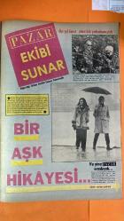 PAZAR MAGAZİN, SİNEMA, FİLM, TİYATRO DERGİSİ - SAYI : 859 9 MART 1973 - TÜRKAN ŞORAY - AYHAN IŞIK - SEYYAL TANER - TAMER YİĞİT - ZEYNEP DEĞİRMENCİOĞLU - İZZET GÜNAY - SEMRA SAR - YAVUZ FİGENLİ - KARİN KARTAL - YEŞİM YÜKSELEN - ARAM GÜLYÜZ - ŞEVKET AKTUNÇ - ÜMİT UTKU - KADİR KESEMEN - AZİZ SANKAYA - NİMET PEKMEZOĞLU - SEYFETTİN MERTTÜRK - ADNAN AKAR - NEVZAT PESEN - HÜLYA KOÇYİĞİT - FİLİZ AKIN - GÖKSEL ARSOY - MEMDUH ÜN - OYA YURTSEVER - TİRAJE PUNTER - ERDİNÇ - TÜLİN TEZCAN - NERMİN NAPOR - YÜCEL - KERİMAN HALİS - NEŞE KARABÖCEK - ERKAN YOLUÇ - EKREM BORA - MİMERAY EROL - FAİK YOLUÇ - CANDAN ORHON - ORHAN FETVACI - SEZEN CUMHUR ONAL - ÜMİT DENİZ - CEYDA ORHON - CONİP ORHON - SEMİRAMİS GANJİ - YAVUZ OKAY - SERMİN AVİN - İFFET HALİM ORUZ - AYTEN MENGÜÇ - FEHMİ BOYSOY - SALİHA HANCIOĞLU - ŞEVKİYE HARUN - ANUSKA - YALÇIN GULHAN - ALEV ÖZGÖNÜL - ARMAN BEY - ÜMİT BEY - MUAZZEZ SADIKOĞLU - MUCAHİT BESER - TÜLİN ÖNEK - FEYHAN ÖZGÖREN - ADİL ÖZGÖREN - MUSTAFA YÜCEL - AHME - TAM TAKIM - 16 SAYFA