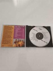 YENİ TÜRKÜ / HER DEM YENİ (Yirmi Secilmiş Şarkı) (Dönem CD)
