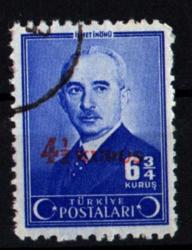 1943 ''4.5 kuruş'' Sürşarjlı Posta Pulu  (tp0164)