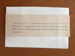 YEŞİLÇAM'DAN SET ARASINDA ÇEKİLMİŞ ÇOK ÖZEL ORİJİNAL 3'LÜ FOTOĞRAF SETİ - 18 x 12 cm EBADINDA - FİLM ÇEKİMİ ARASINDA, FÜSUN ÖNAL, NEVZAT PERSEN, KADİR İNANIR, BEDİA MUVAHHİT, DİCLEHAN BABAN, NÜKHET EGELİ, FAİK COŞKUN, MUAMMER GÖZALAN, MUZAFFER YENEN, AYDIN TEZEL ve YEŞİLÇAM'IN DİĞER DEĞERLİ EMEKÇİLERİNİN AYNI KAREDE YER ALDIĞI 3 FARKLI FOTOĞRAF, ÖZEL ARŞİV, 1970'LERİN BAŞI