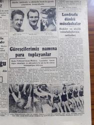 Cumhuriyet Gazetesi - 10 Ağustos 1948 - Bir Yıl dönümü yazan Nadir Nadi Başmakale - Moskova'da yapılan Çetin pazarlıklar - harabeler arasında yaşayan Aç Berlin halkı fotoğraf - okuyucularımıza Londra radyosundan iki hitabe - Jale Günay ve Haluk durukal dün akşam Londra radyosunda konuştular fotoğraf - milli takım oyuncularımızdan Şükrü Gülesin Bülent Eken ve Ali Özdemir fotoğraf - güreşçilerimiz namına para toplayanlar - Londra olimpiyatları'ndan gelen son resimler - Londra'da dünkü bisiklet ve atçılık müsabakalarının neticeleri - Türk Amerikan dostluğu Korgeneral Zeki Doğan'ın mühim demeci - Toprak işleri tapu ve iskan müdürlükleri birleşiyor - Karadeniz halkının %80'i veremli - penisilin ile tedavide yeni bir merhale yazan doktor Kemal Saraçoğlu - Dar Yol yazan Peride Celal Yazı Dizisi - spor ve politika yazan Burhan Felek - Celal Bayar Çanakkale ilçelerinde - Zeki Can Çil İlacı - bugünkü radyo programı - BSA motosikletleri - Bulmaca - Seiberling kamyon lastiği - Filistin'de çarpışma