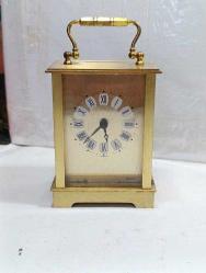 MS11-----ALMANYA ÜRETİMİ PİRİNÇ KASA PİLLİ MASA SAATİ--ÇALIŞIYOR