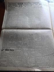 Cumhuriyet Gazetesi - 30 Ocak 1950 - 500. Fetih yılı Ve Fatih Abidesi yazan Abidin Daver Başmakale - Demokrat Parti ve CHP Ege'de seçim mücadelesine başladı - Demokrat Parti başkanı Bayar İzmir'de hilli Uran da Manisa'da Dün birer Nutuk söylediler fotoğraf - Edirne şilebi dün Manş denizinde battı fotoğraf - Güney İran'da şiddetli bir yer sarsıntısı oldu - Kızıl Çin lideri Mao müşkül durumda - Mao Tse Tung ile Stalin Moskova'da bolçay tiyatrosunun locasında yan yana otururlarken fotoğraf - Yaşar Doğu Bağdat'ta - Çorum ve Füruzan  vapurları çarpıştılar - Enver Hoca fotoğraf - İlk meclisi mebusan reisi Ahmet Rıza Beyin hatıraları yazı dizisi - şeytanın kudreti bu akşam Atlas sinemasında - intikam filmi İpek sinemasında - Cemil Sait Barlas tütün ve balık mevzuu üzerinde bir konuşma yaptı - mason derneği Kongresi - Rusyada Yahudi düşmanlığı - Galatasaray yeni bir rekor yaptı - ölüme doğru yazan Agatha Christie yazı dizisi - büyükada'da dün yapılan kır koşusu - düşünen makinelerin kabiliyeti