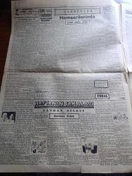 Cumhuriyet Gazetesi - 29 Ocak 1950 - başlarken yazan Nadir Nadi Başmakale - seçim komisyonu çalışmasını bitirdi - Manisa Kongresi CHP İl Kongresi dün açıldı - Kominform ilkbaharda Tito'ya hücum edecek - İzmir demokratlarının dünkü toplantısı - Demokrat Parti İl Başkanı Ekrem Hayri Üstündağ kongre'de iktidara hücumlarda bulundu - Avrupa'ya şubatta silah gönderilecek - Vali Fahrettin Kerim Gökay okul ve talebe yurtlarında fotoğraf - Endonezya'daki isyanın İstanbullu elebaşısı yüzbaşı Westerling fotoğraf - Haftanın Şakaları Yazan Burhan Felek - İlk meclisi mebusan reisi Ahmet Rıza Beyin hatıraları yazı dizisi - hemşerilerimle yazan Falih Rıfkı Atay - Nuh'un gemisi kanada'da - Ölüme Doğru Yazan Agatha Christie yazı dizisi - 1949-1950 Yunus Nadi mükafatı bir yurt yazısı Yeşilhisar - İstanbul Basketbol Şampiyonası - Zorlu misafir Bugün Melek sinemasında - Pisa'nın eğri kulesi yıkılma tehlikesinde fotoğraf - Yılmaz Reis ipek sinemasında - Patrik Athegonaras ve Muammer Karaca fotoğraf