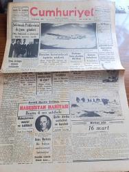 Cumhuriyet Gazetesi - 16 Mayıs 1941 - Yeni Avrupa nizamı hakkında yazan Yunus Nadi Başmakale - Şehinşah pehlevinin doğum günleri Dün Ankara'da ve İstanbul'da büyük merasim yapıldı - Vali Lütfi Kırdar ve bayan Kırdar dost İran general konsolosluğundaki resmi kabulde fotoğraf - Almanya üzerinde yapılan son bombardımanlarda kullanıldığı tahmin edilen Uçan Kale isimli 4 motorlu Tayyare fotoğraf - 16 Mart faciası - korkunç hava akınları düellosu hamburg'da müthiş yangınlar çıktı - benzine karıştırılacak ispirto nispeti - Suriye ve Lübnan'da karışıklıklar - Şam ve beyrut'ta çarpışmalar oldu - 5 günlük kanlı taarruzdan sonra cepheye giden Mussolini roma'ya geri döndü fotoğraf - tam sayfa renkli Habeşistan haritası - Debrasta Markosta bir İtalyan mukavemeti bekleniyor - Cenova'nın bombardımanı - Haftanın Şakaları Yazan Burhan Felek - küçük Hikaye beş kuruşluk şeker yazan Leman Ahıskal - Kızıl Vazo Yazan Peride Celal  - Yıldırım harbini karşılamak için Amerika İngiltere'ye 99 harp gemisi