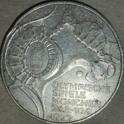 ALMANYA 1972  10  MARK XX Yaz Olimpiyat Oyunları, Münih 1972 - Stadyum  (Gümüş 0.625, 15.5g)