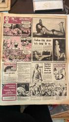 OKEY BOŞ VERMİŞLERİN GAZETESİ - 20 NİSAN 1974 - ATTILDEE - LALLA - CENIL GÜNEY - REŞİT - ERSOY - NÜKET DURU - PATRICIA HEARST - ENİS AYYILDIZ - NAT DURS - MIDDYLE - FUNDA BALCI - DENİZ - ARTUN YERES - ÇOŞKUN - DENIS CARTIER - BARON - JAN - SEKSI - HALIL - MUSTAFA S - NAZIF ZIREK - SÜLEYMAN DEMİREL - TURHAN FEYZİOĞLU - FERRUH BOZBEYLİ - ALPASLAN TÜRKEŞ - BÜLENT ECEVİT - RAHMİ ALKAN - SADİ ÖZDEMİR - HALİL BAŞAR - NECMETTİN ERBAKAN - ŞENAY - İNCE MEHMET - GÖKHAN - G.V. - FAKİR ŞOFÖR - SABAHATTİN ASLANER - EXAY TÜRKER - COOLAN YILMAZ - ALAŞEHİR KIZLARI - DERT BENDE - İLK AŞK - DÖNÜŞ - GERÇEK - DO YOU LOVE ME - PERLHAN ATEŞ - UTANMAZ ADAM KARİKATÜRÜ ÇİZEN: OĞUZ ARAL- TAM TAKIM - 4 SAYFA