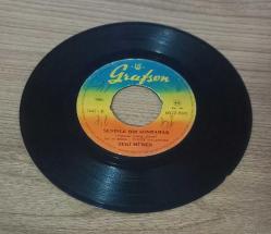 ZEKİ MÜREN-YOLLAR UZAK GELEMEDİM