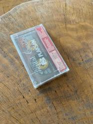 KADER - İNSAN OLMAK KOLAY DEĞİL - KASET (JELATİNİNDE)