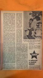 ARTİST SİNEMA, FİLM, TİYATRO, SES, SOSYETE MAGAZİN MECMUASI DERGİSİ - 24 KASIM 1960 SAYI: 18 BEHİYE AKSOY - JAMES DEAN - FATMA GİRİK - MUHTEREM NUR - MUALLA KAYNAK - ZEKİ MÜREN - EGREF EKİCİGİL - MÜNİR COŞKUN - RECEP EKİCİGİL - ATTILA OĞUZ - VECDİ BÜRÜN - NECMİ ONUR - SADULLAH USUMİ - VECDİ BENDERLİ - GÖKSEL ARSOY - MUZAFFER TEMA - LEYLA SAYAR - NİHAT GÖKÇEN - ORHAN KUYUCAKLI - ENİS OLCAYTO - AHMET TARIK TEKÇE - ORHAN GÜNŞİRAY - GÜNDOĞAN TUNCER - SAYRA ORKAN - NALL YURDAKUL - OSMAN ÖZCAN - KAMİL YAMAN - AHMET ERTEM - YÜCEL KÖKSAL - ÜÇÜNCÜ SULTAN SELİM - ALEMDAR MUSTAFA PAŞA - TANBURİ İSHAK EFENDİ - KÜÇÜK İSMAİL DEDE EFENDİ - SADULLAH AĞA - ALAEDDIN YAVAŞÇA - FERİHA TUNCELİ - MÜNİR NUREDDİN SELÇUK - TÜLÜN KORMAN - MÜZEYYEN SENAR - CLARK GABLE - LAWRENCE OLIVIER - JOAN CRAWFORD - CEVDET ÇAĞLA - ŞERAFETTİN AYDINLIK - BELGİN DORUK - KENÇ - FARUK KENÇ - TAM TAKIM - 40 SAYFA