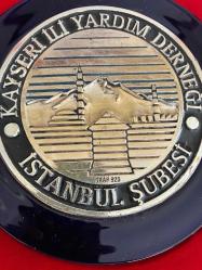 Kayseri yardım derneği gümüş kaplama cam tabak
