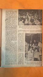 ARTİST SİNEMA, FİLM, TİYATRO, SES, SOSYETE MAGAZİN MECMUASI DERGİSİ - 7 HAZİRAN 1961 SAYI: 46 PERİ HAN - BELGİN DORUK - SEZER SEZİN - PERİHAN ALTINDAĞ - RÜYA GÜMÜŞATA - AHMET MEKİN - LEYLA ALTIN - EŞREF EKİCİGİL - ATTİLA OĞUZ - RECEP EKİCİGİL - ZAFER SÜLEK - ÇETİN ÖZKIRIM - SADULLAH USUMİ - VECDİ BENDERLİ - GÖKSEL ARSOY - YAŞAR ÖZEN - ORHAN KUYUCAKLI - GALİP ÖRGE - A TARIK TEKÇE - ORHAN GÜNŞİRAY - GÜNDOĞAN TUNCER - SAYRA ORKAN - LEON SASON - NAIL YURDAKUL - OSMAN ÖZCAN - İSMET ATALAY - YÜCEL KÖKSAL - EFGAN EFEKAN - MUHTEREM NUR - MUAZZEZ ARÇAY - MAHIR ÖZERDEM - PERVİN PAR - KENAN PARS - SYLVIA PENSES - ALLEN H MINER - ANTHONY QUINN - WILLIAM CONRAD - LITA MILAN - JOSEPH BIROC - ANTHONY ELLIS - S D NARANG - MADHUBALA - PRADEEP KUMAR - ZARINA - HAZRETİ İBRAHİM - TAM TAKIM - 40 SAYFA