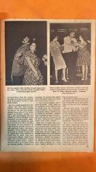 ARTİST SİNEMA, FİLM, TİYATRO, SES, SOSYETE MAGAZİN MECMUASI DERGİSİ - 14 HAZİRAN 1961 SAYI: 47 BELGİN DORUK - GÖKSEL ARSOY - MUHTEREM NUR - EŞREF KOLÇAK - GÖNÜL YAZAR - AHMET MEKİN - LEYLA ALTIN - EŞREF EKİCİGİL - ATTİLA OĞUZ - RECEP EKİCİGİL - ZAFER SULEK - ÇETİN ÖZKIRIM - SADULLAH USUMİ - VECDİ BENDERLİ - YAŞAR ÖZEN - ORHAN KUYUCAKLI - GALİP ÖRGE - A TARIK TEKÇE - ORHAN GÜNŞİRAY - GÜNDOĞAN TUNCER - SAYRA ORKAN - LEON SASON - NAIL YURDAKUL - OSMAN ÖZCAN - İSMET ATALAY - YÜCEL KÖKSAL - SEMİH SEZERLİ - EKREM BORA - SYLVIA PENSES - MEMDUH ÜN - FATMA GİRİK - EFGAN EFEKAN - HAMDİ DEĞİRMENCİOĞLU - PAPATYA KARDEŞLER - ORHAN GÜNŞİRAY - SEVİM EMRE - EKREM BORA - EROL TAŞ - MİLİ - ÖZCAN BİLGE - KENAN PARS - MUZAFFER NEBLİOĞLU - PERİ HAN - VERENO KARDEŞLER - ZEYNEP DEĞİRMENCİOĞLU - FATMA ANDAÇ - SEVİM EMRE - INTERNATIONEL RESTAURANT SAHİBİ - ANKARALI GÜZEL - İSPANYOL YILDIZLAR - PALLADIUM REVÜSÜ SANATKARLARI - TAM TAKIM - 40 SAYFA