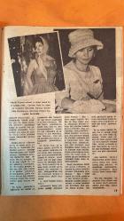 ARTİST SİNEMA, FİLM, TİYATRO, SES, SOSYETE MAGAZİN MECMUASI DERGİSİ - 19 KASIM 1963 SAYI: 174 TAMER YİĞİT - SEVDA NUR - ORHAN GÜNŞİRAY - FİKRET HAKAN - ZEKİ MÜREN - MELÂHAT İÇLİ - ÜLKÜ HANIM - ŞAHAP BEY - ÇOLPAN İLHAN - SUPHİ KANER - SALİH TOZAN - KADİR SAVUN - RECEP EKİCİGİL - GALİP ÖRGE - TUNCA AKSOY - VECİDİ BÜRÜN - SADETTİN IŞIK - YÜCEL ÖZTURAN - SADE DOĞAN - F. KANDEMİR - CAHİT POYRAZ - LEON SASON - ÇETİN ENER - BİRSEN KAYA - MÜFİT GARİBOĞLU - SAYIL EMAN - OSMAN ÖZCAN - AHMET BOZKURT - NİHAT ÜSTÜN - YÜCEL KÖKSAL - TAMER YİĞİT - SEVDA NUR - TÜRKAN ŞORAY - SADRİ ALIŞIK - İZZET GÜNAY - ÜLKÜ ERAKALIN - ERDOĞAN TUNAŞ - MEMDUH YÜKMAN - ŞAHAN HAKİ - ORHAN GÜNŞİRAY - AYHAN IŞIK - MEMDUH ÜN - ATIF YILMAZ - HALİT REFİĞ - PERVİN PAR - HÜSEYİN BARADAN - TUNÇ BAŞARAN - VECDİ BENDERLİ - YÜCEL HEKİMOĞLU - NİLÜFER AYDAN - MUALLA KAYNAK - CAVİDAN DORA - SUZAN AVCI - SAYIL EMAN - OSMAN ÖZCAN - AHMET BOZKURT - NİHAT ÜSTÜN - ATTİLA OĞUZ - YÜCEL KÖKSAL - RECEP EKİCİGİL - TUNCA A - TAM TAKIM - 40 SAYFA