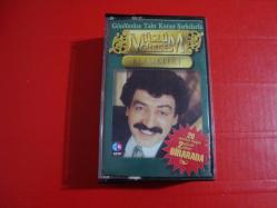 MÜSLÜM GÜRSES KLASİKLERİ GÖNLÜNÜZE TAHT KURAN  ŞARKILARLA 2Lİ ÖZEL KUTULU KASET