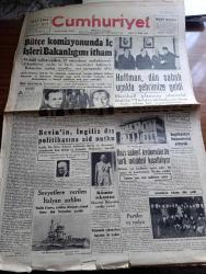 Cumhuriyet Gazetesi - 10 Aralık 1948 - Harp sanayimizin istiklali yazan Abidin Daver Başmakale  - Türkçe komisyonunda İçişleri bakanlığını itham - Marshall planının idarecisi Hoffman dün sabah uçakla İstanbul'a geldi fotoğraf - harp malüllerine tahsis edilen Tophane Kasrı - İstanbul'da 4 maç yapacak olan Austria takımı geldi fotoğraf - ekonomi bakanı Cavid Ekin kömür sıkıntısı hakkında izahat verdi  - İngiliz Dışişleri Bakanı Bevin'in İngiliz dış politikasına ait nutku  - Hitler İle hesaplaşma yazan Dr Schact yazı dizisi - Dil davasında kati karara doğru Yazan İsmail Habip Sevük - hak ve adalet filmi Taksim sinemasında - Zati Sungur Eminönü halkevinde - eşsiz mizah gazetesi akbaba Perşembe günü çıkıyor - Atina devlet operası şefi Ekonomides İstanbul'a geliyor - Macaristan'da komünist baskısı - basın hürriyeti davası yazan Burhan Felek - Necmi Rıza Ahıskan Columbia Plaklarında - Aspro ağrı kesici - Albayrak hububat unları baharat kakao - Doktor Refik Tilkicioğlu - Parker 51 dolma kalem
