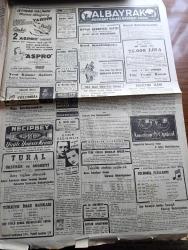 Cumhuriyet Gazetesi - 10 Aralık 1948 - Harp sanayimizin istiklali yazan Abidin Daver Başmakale  - Türkçe komisyonunda İçişleri bakanlığını itham - Marshall planının idarecisi Hoffman dün sabah uçakla İstanbul'a geldi fotoğraf - harp malüllerine tahsis edilen Tophane Kasrı - İstanbul'da 4 maç yapacak olan Austria takımı geldi fotoğraf - ekonomi bakanı Cavid Ekin kömür sıkıntısı hakkında izahat verdi  - İngiliz Dışişleri Bakanı Bevin'in İngiliz dış politikasına ait nutku  - Hitler İle hesaplaşma yazan Dr Schact yazı dizisi - Dil davasında kati karara doğru Yazan İsmail Habip Sevük - hak ve adalet filmi Taksim sinemasında - Zati Sungur Eminönü halkevinde - eşsiz mizah gazetesi akbaba Perşembe günü çıkıyor - Atina devlet operası şefi Ekonomides İstanbul'a geliyor - Macaristan'da komünist baskısı - basın hürriyeti davası yazan Burhan Felek - Necmi Rıza Ahıskan Columbia Plaklarında - Aspro ağrı kesici - Albayrak hububat unları baharat kakao - Doktor Refik Tilkicioğlu - Parker 51 dolma kalem