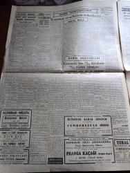 Cumhuriyet Gazetesi - 22 Mart 1950 - Yedi dava Cumhuriyet Başmakale - CHP grubunun seçimler için kararı - af tasarısı dün mecliste komisyona iade edildi - dünya grekoromen güreş şampiyonası - Bulgaristan Yugoslav münasebatı kesiliyor - dün geceki boks müsabakalarını avusturyalılar 3 2 kazandılar - Çin'e giren Sovyet kıtaları - Cumhuriyetin büyük röportajı Yurt ne diyor - Dün limanımıza gelen İngiliz harp gemisi - 1950 yılı başında İngiliz donanması yazan Abidin Daver - ölünceye kadar seninim filmi Çemberlitaş sinemasında - kanunsuz Sokak filmi Alemdar ve milli sinemada - komünizm ve milletlerin mukadderatı yazan Mirza Bala - Nevruz Bayramı sebebiyle İran konsolosluğunda tören fotoğraf - Üç Silahşörler yazan Alexandre Dumas - şehir dram tiyatrosunda Deli Saraylı - Dağlar canavarı yarın akşam Saray sinemasında - meşhur Türk şekercisi Ali Muhittin Hacı Bekir - bugünkü radyo programı - Nevrol Cemal - Dentol antiseptik diş macunu - Philips Radyo - Parker 51 dolma kalem