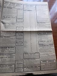 Cumhuriyet Gazetesi - 21 Mayıs 1944 - nutuk'tan sonra yazan Nadir Nadi Başmakale - Bulgaristan'da siyasi buhran kabine düştü meclis reisi başvekil oldu - 19 Mayıs stadında evvelki gün yapılan tören esnasında Milli Şef İsmet İnönü ve Türk gençliği fotoğraf - İtalya'da Hitler hattı yarıldı - hava harbi daha fazla şiddetlendirilecek - orman fakültesinden 36 talebe mezun oldu - maarifçilerin Milli şefe arizaları - okullar Spor Bayramı - Filistin'e büyük miktarda mal kaçıran bir Yahudi kadını yakalandı - Mussolinin gazetesi tarafından verilen haber General Mihailoviç öldürülmüş - haftanın şakaları yazan Burhan Felek - Dolmabahçe stadı - sokaktan Gelen Kadın yazan Esat Mahmut Karakurt Yazı dizisi - Stalin Yugoslav heyetini kabul etti - Bahar şarkısı ve Çelik kanatlı kuşlar filmi Sümer sinemasında - 7 sene Bahtiyar filmi bugün Ar sinemasında - İsmail dümbüllü Beyoğlu İstanbul Gazinosu'nda - çal oynasın revüsü Taksim Kristal'de - Ticaret borsası tellalı Şerafettin Gülsöyle - radyo programı