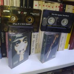 2Pac R U Still Down Me Against The World Kaset