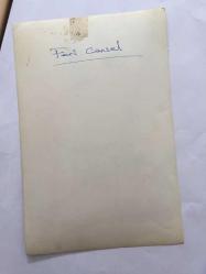 FERİ CANSEL'İN ORİJİNAL 3'LÜ FOTOĞRAF SETİ - 18 x 12 cm EBADINDA - FERİ CANSEL İNCİR SEPETİNİN YANINDA POZ VERİRKEN ÇEKİLMİŞ 3 FARKLI KARE
