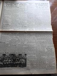 Cumhuriyet Gazetesi - 12 Temmuz 1939 - Basın Birliği Kongresi münasebetiyle matbuat yazan Nadir Nadi Başmakale - Akdeniz'de Vaziyet İtalya 12 adada büyük askeri hazırlık yapıyor - Nafia vekili Ali Fuat Cebesoy bu sabah Zonguldak'a gidiyor - Hatay'ın Kurtuluş bayramı'na hazırlık - Paris elçimiz Suat Davaz  Berlin elçimiz Hamdi Arpağ ve Moskova elçimiz Zekai Apaydın fotoğraf - adliyede 33.581 liralık bir suistimal davası - Bulgaristan başvekili Köseivanof'un belgrad'ta yaptığı müzakereler - Mahfiruz Sultan Yazan Kadircan Kaflı Yazı Dizisi - CHP parti müfettişi Tevfik Fikret Sılay dün Haydarpaşa garından çıkarken fotoğraf - işte insan yazan Peyami Safa - Nazi Kongresi eylülde toplanacak - Mareşal Fevzi Çakmak Muğla'da - küçük hikaye saatim  Mark Twain'den - hollywood'daki maskeli haydut'un akıbeti - Ermeni komitacıları hala sergüzeşt peşinde geziyor - Tarzan'ın Oğlu filmi fotoğraf - 35 er puanı olan Galatasaray ile Demirspor takımlarından hangisinin şampiyon olacağı üzerine verilen karar