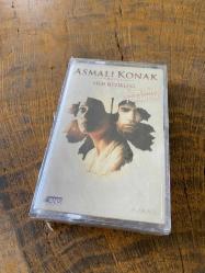 ASMALI KONAK - HAYAT - FİLM MÜZİKLERİ - ÖZCAN DENİZ ŞARKILARIYLA - KASET (JELATİNİNDE)