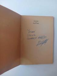 Kaçakçı Şahan [ İmzalı - İthaflı ]  ( 1. Baskı )