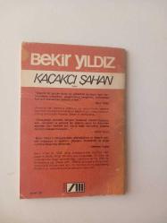 Kaçakçı Şahan [ İmzalı - İthaflı ]  ( 1. Baskı )