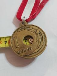 Madalya - Madalyon - Kayabaşı Köyü Yardımlaşma Derneği Hatıra Madalyon 1947/1951 1 Kuruş Formunda.