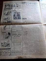 Cumhuriyet Gazetesi - 19 Ağustos 1955 - iktisadi emniyet yazan Feridun Ergin Başmakale - hükümetçe alınacağı iddia edilen tedbirler - CHP'nin Samsun kongresi yapıldı - dünkü yağmur esnasında bankalar caddesi fotoğraf - CHP Fuat köprülü'ye cevap vermek için toplantı yapıyor - Suriye'nin yeni cumhurbaşkanı Şükrü El Kuvvetli - Celal Bayar ve Irak Kralı çeşme'de - Son Hıçkırık yazan Kerime Nadir Yazı Dizisi - dev anasıyla keloğlan yazan Va Nü - Dünya Bankası'nın çıkardığı güçlük - Kore'de kızıllar Bir Amerikan uçağını düşürdüler - neden İstanbul değil de Constantinople - bugünkü radyo programı - churchill'in gölgesi yazan W. H. Thompson yazı dizisi - Haldun Dormen tiyatrosu - bugüne kadar yapılan filmlerin En pahalısı Büyük İskender - İstanbul enternasyonal tenis turnuvası bugün başlıyor - Fenerbahçe basketbolcuları yugoslavya'ya gidiyor - Vefa ilk hazırlık maçını Yavuz Sultan Selim ile yapacak - Lale Oraloğlu puro tuvalet sabunu kullanıyor - Kovo Satış Programı - Papa Eftim'den telgraf