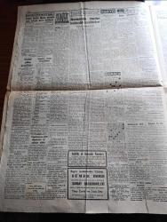 Cumhuriyet Gazetesi - 11 Eylül 1954 - Ankara'da dünkü askeri toplantı - Kıbrıs ve Batı Trakya Türkleri - Türk halk oyunları beğenildi fotoğraf - bir petrol şirketi kuruluyor - güvenlik konseyinde Rusya'nın mağlubiyeti - Savarona vesile İstanbul'a gelecek Celal Bayar'a büyük bir tören yapılacak - Amerika'da yerleşen Doktorlar meselesi - eski İtalya kralı umberto dün gece İstanbul'a geldi - Batı Almanya NATO'ya aza olmak istedi - Adsız Sultan yazan Kemal Ragıp Yazı Dizisi - Sus Pus yazan Burhan Felek - Ava Gardner erkek sinema severlerini itham ediyor - Doğan Şahin manşı geçmek için müsait hava bekliyor - İstanbul Yelken Birincilikleri - İstanbul Ankara radyo programı - Bahçeden Bir Adam Girdi yazan Perihan Zorlu Yazı Dizisi - çıplaklar cemiyetinde neler gördüm yazan Feyyaz Tokar - Resimli roman yeşil saksı yazan George Simenon - Arap Rakkasesi Tahiye Muhammed ve İsmail dümbüllü Yenikapı M. Çakır Gazinosunda - İstanbul at yarışları - poker play tıraş bıçağı - Parker 51 dolma kalem