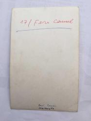 FERİ CANSEL'İN ORİJİNAL FOTOĞRAFI - 14 x 9 cm EBADINDA - FERİ CANSEL SU KENARINDA AYAKTA POZ VERİRKEN ÇEKİLMİŞ BR KARE