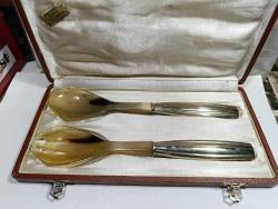 KUTUSUNDA GÜMÜŞ KAPLAMA SAPLI BOYNUZ YEMEK SERVİS TAKIMI ----15