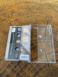 İLHAN ŞEŞEN - NELER OLUYOR BİZE - KASET