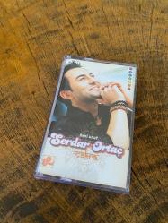 SERDAR ORTAÇ - BENİ UNUT / ÇAKRA - KASET