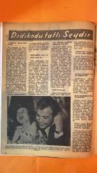 SİNEMA 1960 DERGİSİ - 11 OCAK 1961 SAYI: 9 - BARBARA VALENTIN - ANTHONY QUINN - LÜTFÜ AKAD - MARIA SCHELL - HAYRİ CANER - ÖZAY SUNAR - ÜLKÜ ERAKALIN - DAWN BERET - EFGAN EFEKAN - ÖZTÜRK SERENGİL - SUZY PARKER - BRIGITTE BARDOT - KIRK DOUGLAS - GRACE METALIOUS - MELİH VASSAF - HASAN ALİ EDİZ - ENGİN SUNAR - GÖKSEL ARSOY - PERİ HAN - CYD CHARISSE - ÇOLPAN ILHAN - MÜNİR ÖZKUL - NISA SEREZLİ - OĞUZ OKTAY - OKAY SAĞTÜRK - UĞUR BAŞARAN - SUNA SELEN - RENGİN ARDA - ŞEVKİYE MAY - TUNCEL KURTİZ - SEDEN KIZILTUNÇ - MUHTEREM NUR - TURGUT ÖZATAY - ÖZCAN TEKGÜL - FEHMI TENGİZ - ZEKİ MÜREN - ZEYNEP DEĞİRMENCİOĞLU - AHMET TARIK TEKÇE - NİLÜFER SEZER - TÜRKAN ŞORAY - FERİDUN KARAKAYA - PERL HAN - HAMDİ DEĞİRMENCİOĞLU - OSMAN F. SEDEN - KRITON ILIADIS - MUZAFFER ASLAN - LALE BELKİS - FİKRET HAKAN - SEZER SEZİN - GÜLISTAN GÜZEY - SUNA SELEN - EVRİM FER - FATMA GİRİK - MEMDUH ÜN - AYHAN IŞIK - BELGİN DORUK - GÖKSEL ARSOY - NEVZAT PESEN - YILDIZ KENTER - MÜŞFİK KENTER - ŞÜKRAN GÜNG  - TAM TAKIM - 36 SAYFA