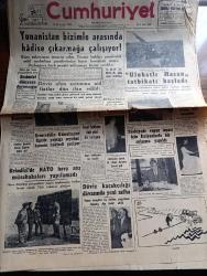 Cumhuriyet Gazetesi - 9 Ekim 1956 - Yunanistan bizimle arasında halise çıkarmaya çalışıyor - Ulubatlı Hasan tatbikatı başladı fotoğraf - dönüş alım satımına ait fiyatlar dün ilan edildi - Kıbrıs için Yunan propagandasına karşı sesimizi dünyaya duyuracağız - Şemsettin günaltay'ın Ege'de yaptığı seyahat kısmen hadiseli geçiyor - Osman Bölükbaşı iktidara geleceğinden %100 emin - İhtilastan sanık et balık kurumu Ticaret şefi Fuat Türker fotoğraf - Don Camillo'nun küçük alemi yazan Qureschi resimler Ali Ulvi Yazı Dizisi - Doğu illerimizde şeker Sanayii yazan Va Nü - Ankara İstanbul Radyosu Programı - Batı Trakya Türkleri ezilirken yazan Ömer Sami Coşar - atom bombası bundan 100 sene önce mi keşfedildi - Hava yolları Amerika'dan uçak satın alacak - bizde hekimlik ve hekimler yazan Burhan Felek - Türkiye İş Bankası'nın aşirefendi Ajansı açıldı - Fenerbahçe  Dinamo rövanş maçı fotoğraf - basketbol teşvik turnuvası başlıyor - Tamek Konserveleri  - Galatasaray Vefa maçına hazırlanıyor