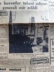 Cumhuriyet Gazetesi - 12 Haziran 1944 - Fransa'da ayaklanmalar yazan Nadir Nadi Başmakale - istila orduları karargaha Fransa'da - müttefikler Cherbourg'a 17 Km. yaklaştılar Montebourg'da Büyük bir savaş başladı - Alman müdafaa hatlarının arkalarına indirilen müttefik piyadeleri imha olundu - büyük Sovyet taarruzu - Finlandiya cephesinden fotoğraflar - Dün yapılan atletizm ve kürek müsabakaları - Askeri Vaziyet Yazan Emekli General H. Emir Erkilet Yazı Dizisi - Ankara'da dün yapılan at yarışları - Demirspor kulübünü yıldönümü - Taksim belediye Gazinosu yazlık pavyon açıldı- Sokaktan Gelen Kadın Yazan Esat Mahmut Karakurt Yazı dizisi - İsviçre felsefe cemiyeti ve takip ettiği gayeler yazan profesör Ziyaeddin Fahri Fındıkoğlu - Kurnaz adam yazan Burhan Felek - Almanların aldığı esirler - marsilya'da 1694 kişi öldü - De Gaulle Amerika'ya çağrıldı - Hasan kuvvet şurubu - Tablet Boyer ağrı kesici - bugünkü radyo programı - Bulmaca - Sadi Tek Tiyatrosu kuyruklu yıldız - Mareşal Stalin