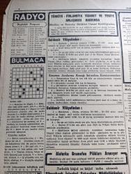 Cumhuriyet Gazetesi - 12 Haziran 1944 - Fransa'da ayaklanmalar yazan Nadir Nadi Başmakale - istila orduları karargaha Fransa'da - müttefikler Cherbourg'a 17 Km. yaklaştılar Montebourg'da Büyük bir savaş başladı - Alman müdafaa hatlarının arkalarına indirilen müttefik piyadeleri imha olundu - büyük Sovyet taarruzu - Finlandiya cephesinden fotoğraflar - Dün yapılan atletizm ve kürek müsabakaları - Askeri Vaziyet Yazan Emekli General H. Emir Erkilet Yazı Dizisi - Ankara'da dün yapılan at yarışları - Demirspor kulübünü yıldönümü - Taksim belediye Gazinosu yazlık pavyon açıldı- Sokaktan Gelen Kadın Yazan Esat Mahmut Karakurt Yazı dizisi - İsviçre felsefe cemiyeti ve takip ettiği gayeler yazan profesör Ziyaeddin Fahri Fındıkoğlu - Kurnaz adam yazan Burhan Felek - Almanların aldığı esirler - marsilya'da 1694 kişi öldü - De Gaulle Amerika'ya çağrıldı - Hasan kuvvet şurubu - Tablet Boyer ağrı kesici - bugünkü radyo programı - Bulmaca - Sadi Tek Tiyatrosu kuyruklu yıldız - Mareşal Stalin
