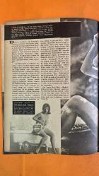 SALINCAK MODERN ERKEĞİN MAGAZİN DERGİSİ - SAYI: 3 26 KASIM 1966 SEHER ŞENİZ - GALADA BİR ÇIPLAK SEHER ŞENİZ - ARABİSTAN GECELERİ CAROL LINLEY - VAMP KADIN OLMAK İSTİYORUM TÜZİN MUSABAY - ÇEVİREN MARİU CAROSI - PATRON ZODIAK - PATRON ELYAN - YENGEMİZ URSULA ANDRESS - HONEYCHILE RIDER IAN FLEMING - YAZAR ROSA KLEBB - KORKUNÇ KADIN IRMA BUNT - KORKUNÇ KADIN HONEYCHILE RIDER - DENİZ VENÜSÜ TATIANA RAMONOVA - GİZLİ AJAN DOMINO - METRES CLAUDINE AUGER - FRANSIZ YILDIZ DANIELA BIANCHI - İTALYAN ARTİST NAJDA REGIN - KERİM BEY'İN SEVGİLİSİ MARTINE BESWICK - JAMAİKA GÜZELİ JILL MATERSON - ALTINA BATIRILAN KIZ EATON - JILL MATERSON TILLY MALLET - JILL'İN KIZKARDEŞİ TRACY - BOND'UN AŞKI HONOR BLACKMAN - PUSSY GALORE LOIS MAXWELL - MISS M GÜLBİN ERAY - SİNEMA ELEŞTİRİSİ SHIRLEY - BOND FİLMİ  - TAM TAKIM - 36 SAYFA