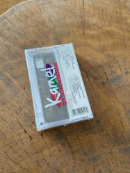 MURATHAN MUNGAN - SÖZ VERMİŞ ŞARKILAR - MÜSLÜM GÜRSES / SEZEN AKSU / HÜMEYRA / AJDA / TEOMAN / AYTEN ALPMAN / CEM KARACA... KASET (JELATİNİNDE)