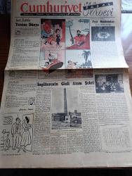 Cumhuriyet Pazar Gazetesi - 16 Eylül 1951 - Yedi Dakika Yazan Doğan Nadi Köşe Yazısı - İngiliz Hayatından Sahneler Frak Mahkumları Yazan Haluk Durukal - Cinsi Latif Karikatür - İngiltere'nin Gizli Atom Şehri - Boş Vaktinizi Hoş Geçirmek İçin - Zihin Sporları - Hikaye İki Kız Kardeş Yazan Cronin Çeviren Vahdet Gültekin - İşin Şaka Tarafı Köşesi - Tıb Âleminde Yeni Keşifler - İrsiyet Kanunlarına Göre Çocuğunuz Nasıl Olacak - Doğum Tehlikelerini Azaltan Bir Alet - Romatizma Tedavisinde Yeni Bir Yol - İtalyan Güzellerinden Riccione Plaj Kraliçesi Pinuccia Dell'orto fotoğraf - İtalya Güzellik Kraliçeliğine En Kuvvetli Namzetlerden Luisa Rivelli Fotoğraf - Tarihin Garip Hadiselerinden Sakallı Kadın Ve Aşığı - Dünyanın En Güzel Kızı Maria Riguelme fotoğraf - Lana Turner Boşanıyor - Ateşten Gömlek'te Muhsin Ertuğrul Bedia Muvahhid Fotoğraf - Gülistan Deniz Kani Kıpçak Ve Muzaffer Tema Film Sahnesi Fotoğraf - Hollywood'dan Ne Haber - İster İnan İster İnanma Köşesi - Fener Bekçileri filmi