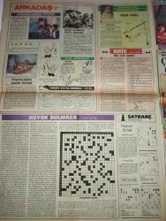 RENK GÜNLÜK GAZETESİ-3 Aralık 1985-Aynaroza yine kadın giremedi-sebzeli piliç fırında-erkeklere serbest olan dağ-Metin toker-Türk mutfağında her hafta yayla ile seçime bir yemek-Hazreti Meryem-İsveçli kimyager alfred nobel öldü-kas erimesini iyileştiren Türk-Figen aktar-doktor nüzhet Ziyal-nezihe araz-astroloji-burcunuz-dünyadan haberiniz var mı-Altan Erbulak-Yakup kadri 85 yaşında aramızdan ayrıldı-Haliç Yol oldu-Fikret evliyagil-nur evliyagil-Türkan Sabancı-Erol Sabancı-Belkıs Sabancı-Sevil Sabancı-Ahmet ve gülser tiryakiler-Zeynep Üner-Yüksel Titanoğlu-Ceylan orhun-Galatasaray’ın 504. yıl dönümü onuruna-Ela koşar-Berrin koşar-Amber resne-boğaziçi aşkları-Ertuğrul zorlutuna-Vakko mağazaları-Çapkın Baba’nın Mutlu yuvası-alev Sezer-Dikmen Sezer-Eroldsoy-miniklerin ikinci adresi-Müjdat gezen-pervan kutman-bulmaca-Ali Baba’nın Çiftliği-bütün lokantaların adları değişecek-Ayşen Gruda-sayfa sayısı sekizdir